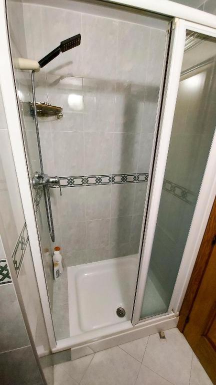 Spacious Room With Private Key And Wifi 그라나다 외부 사진