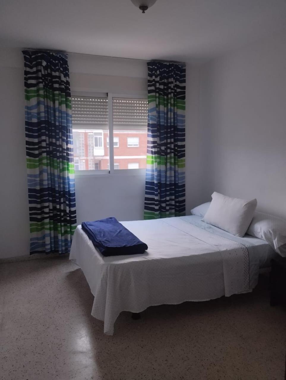 Spacious Room With Private Key And Wifi 그라나다 외부 사진